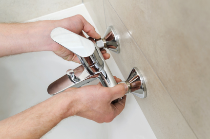Faucet Repair/Installation ​